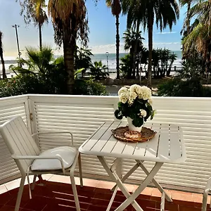 Apartment Seafront Ribera, Sitges